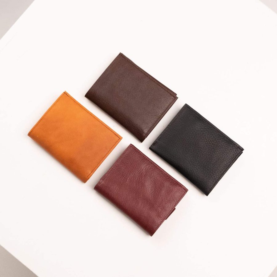 "Praktische Brieftasche für Männer aus echtem Leder, hergestellt in Estland